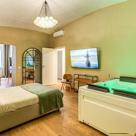 Apartmán Downtown Srl - Croce Di Malta Royale La Spezia Exteriér fotografie