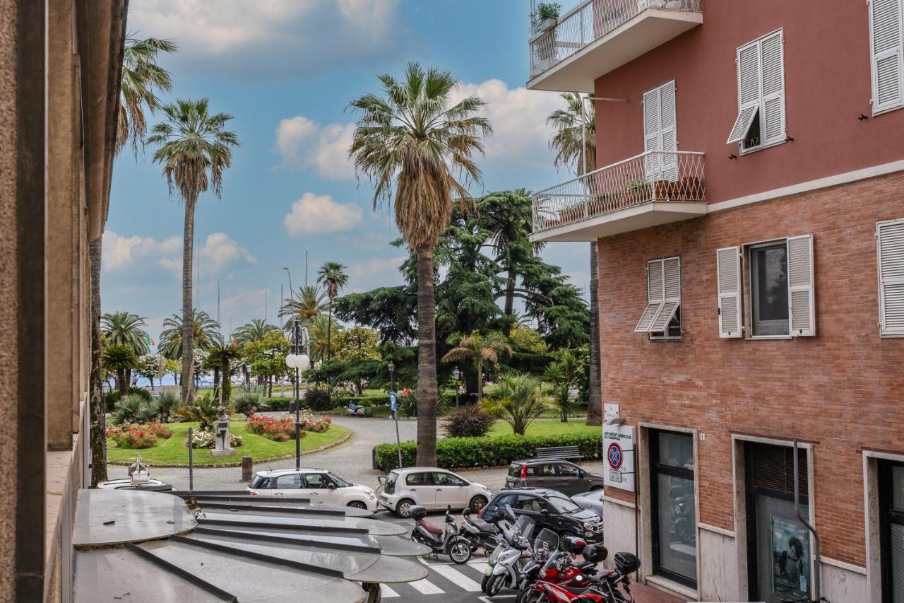 Apartmán Downtown Srl - Croce Di Malta Royale La Spezia Exteriér fotografie